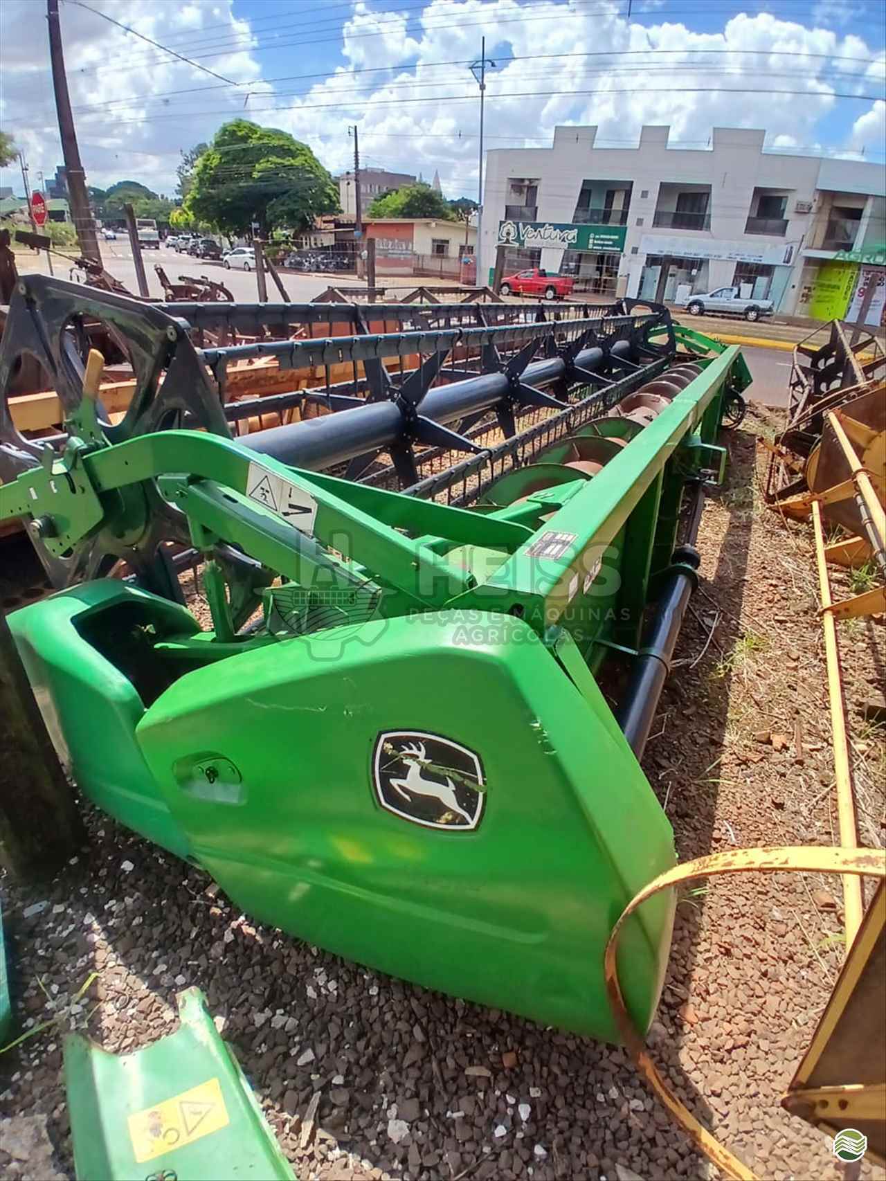 PLATAFORMA COLHEITADEIRA JOHN DEERE JOHN DEERE 625F Heiss - Peças Agrícolas TOLEDO PARANÁ PR